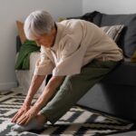 Problemy ze stopami u osób starszych – jak im zapobiegać
